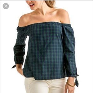 Vineyard Vines Womens off the shoulder blouse